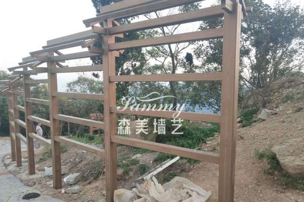 湖北隨州大洪山風景名勝區(qū)鍍鋅管仿木紋漆案例
